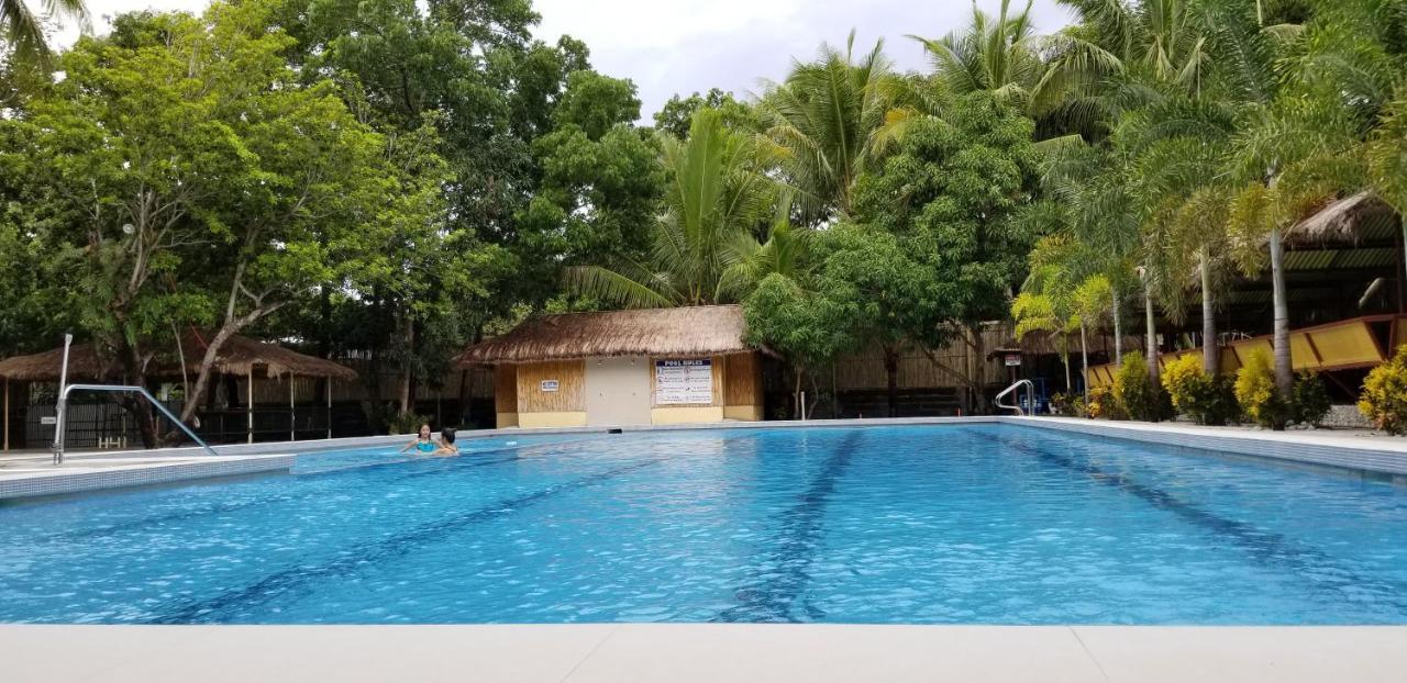 Buenavista Family Inn Tagudin Exteriör bild