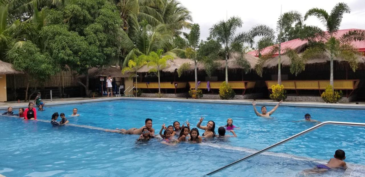 Buenavista Family Inn Tagudin Exteriör bild