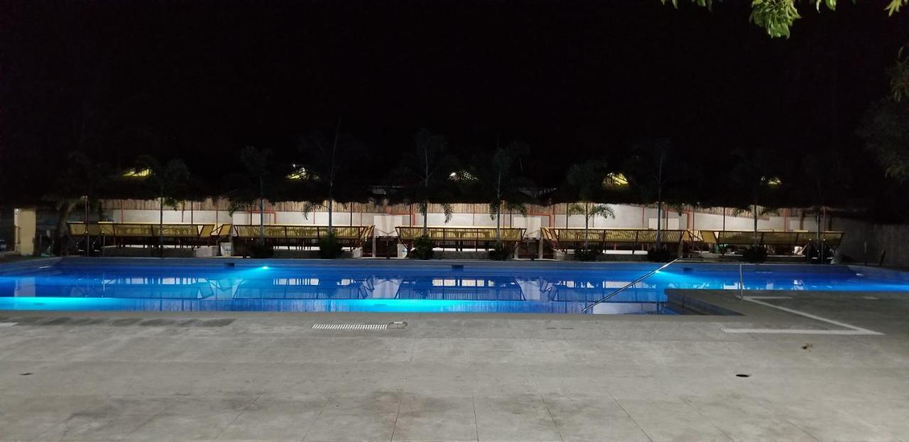 Buenavista Family Inn Tagudin Exteriör bild