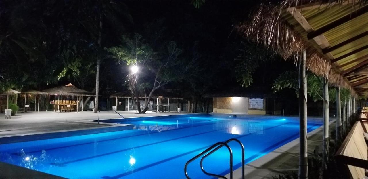 Buenavista Family Inn Tagudin Exteriör bild